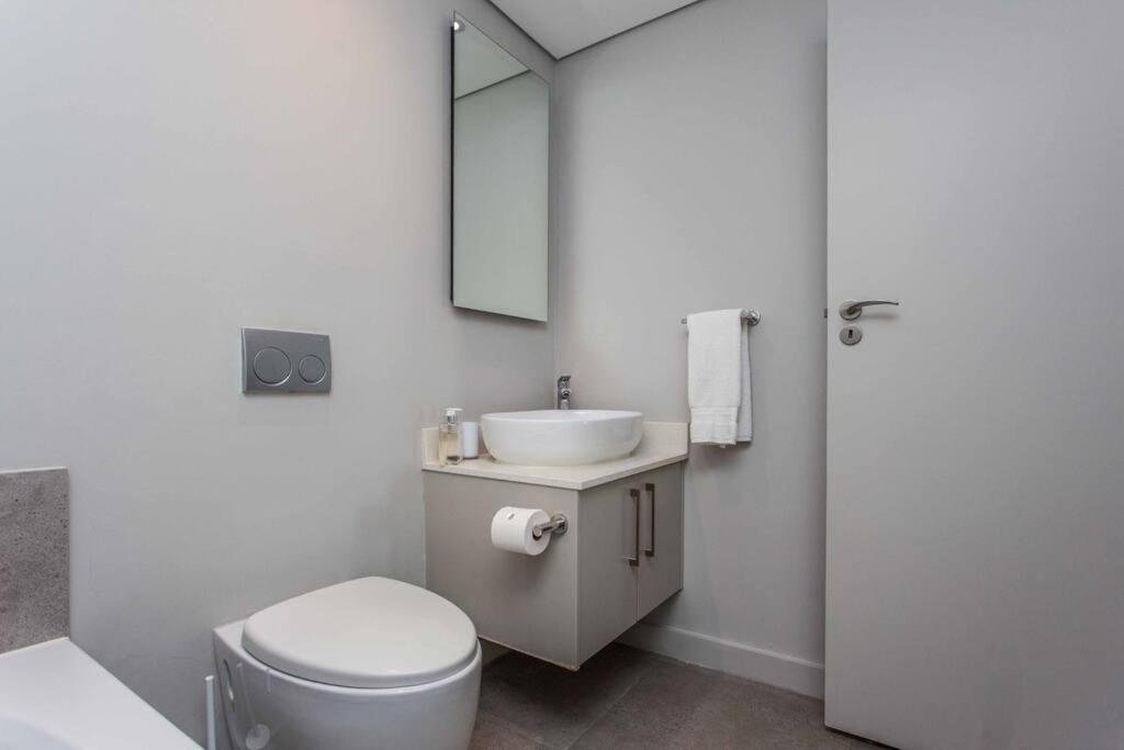 Apartment Sea Views 3 Bed - The Fairmont - Sea Point Bantrybay *