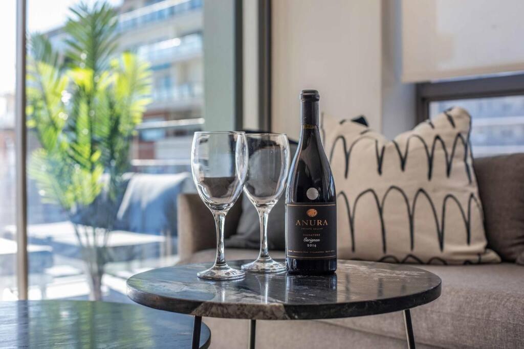 Sea Views 3 Bed - The Fairmont - Sea Point Bantrybay Apartment Cape Town